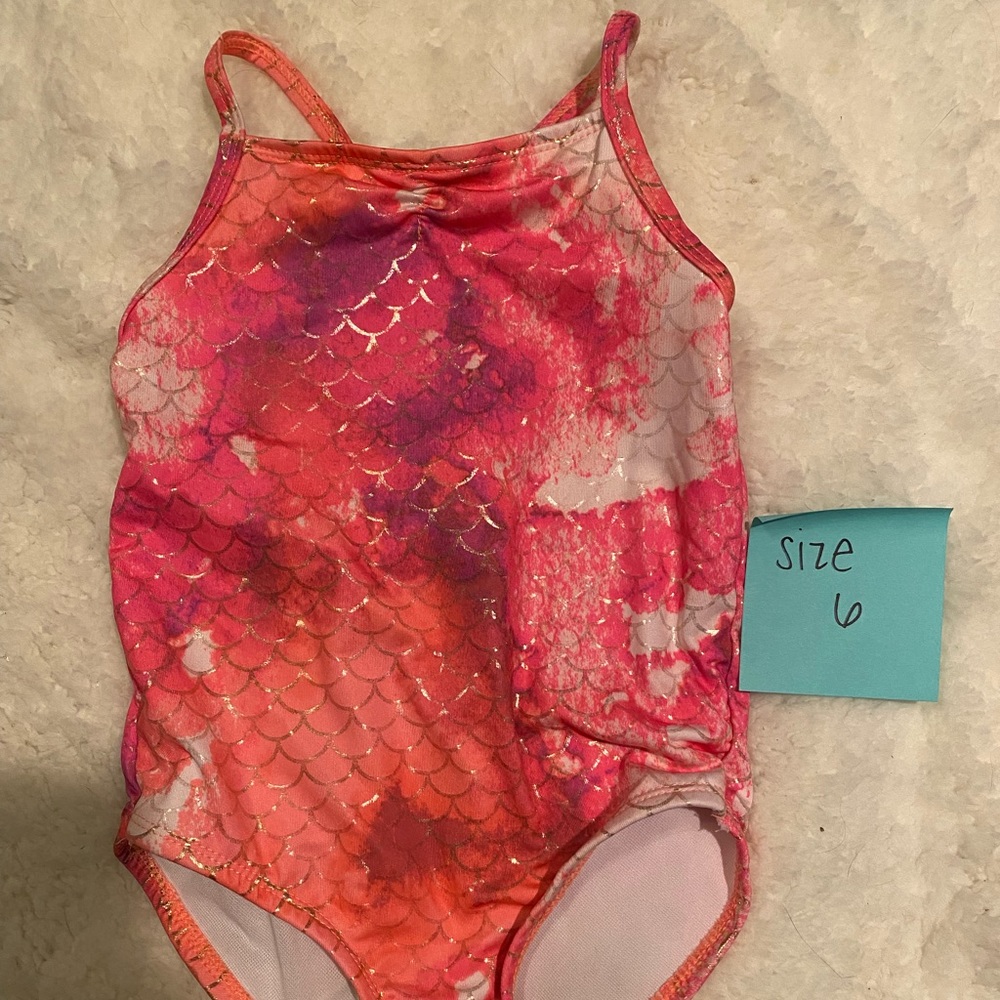 Size 6 bathing suit